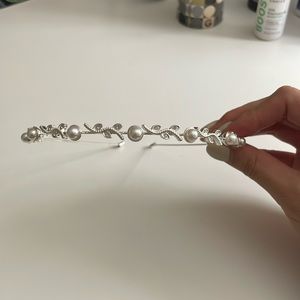 Pearl and silver leaves head band